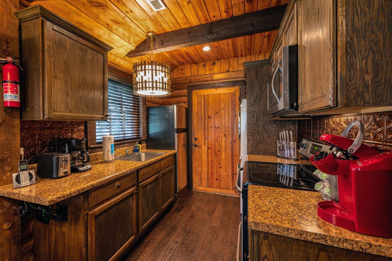 Staynantahala - Smoky Mountain Cabins And Luxury Yurts Aquone Экстерьер фото