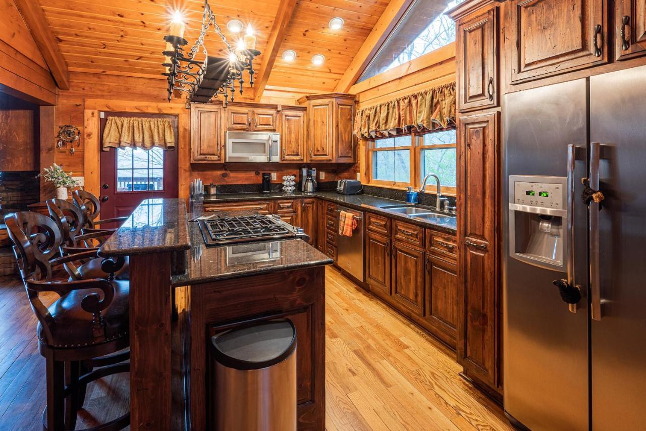 Staynantahala - Smoky Mountain Cabins And Luxury Yurts Aquone Экстерьер фото