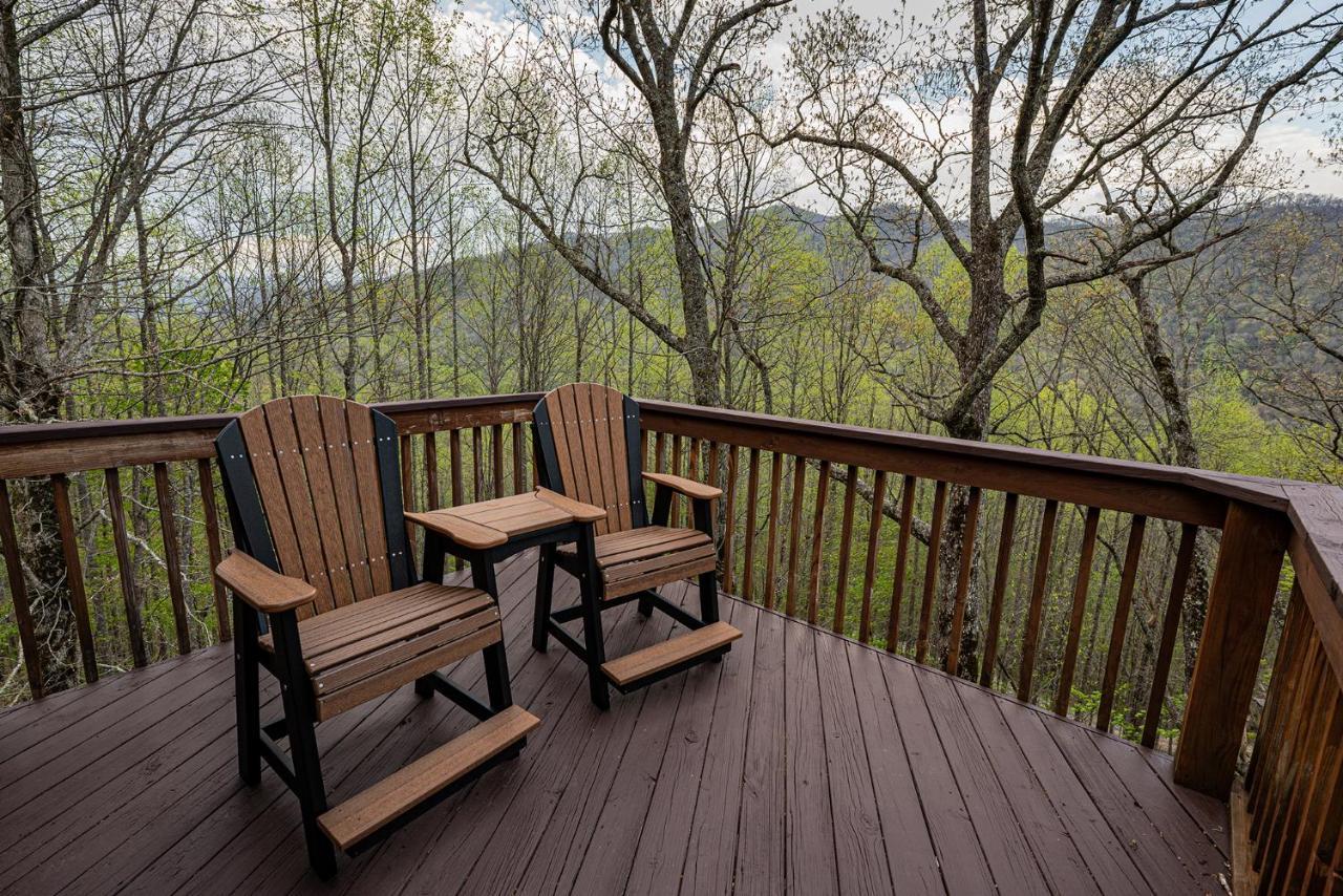 Staynantahala - Smoky Mountain Cabins And Luxury Yurts Aquone Экстерьер фото